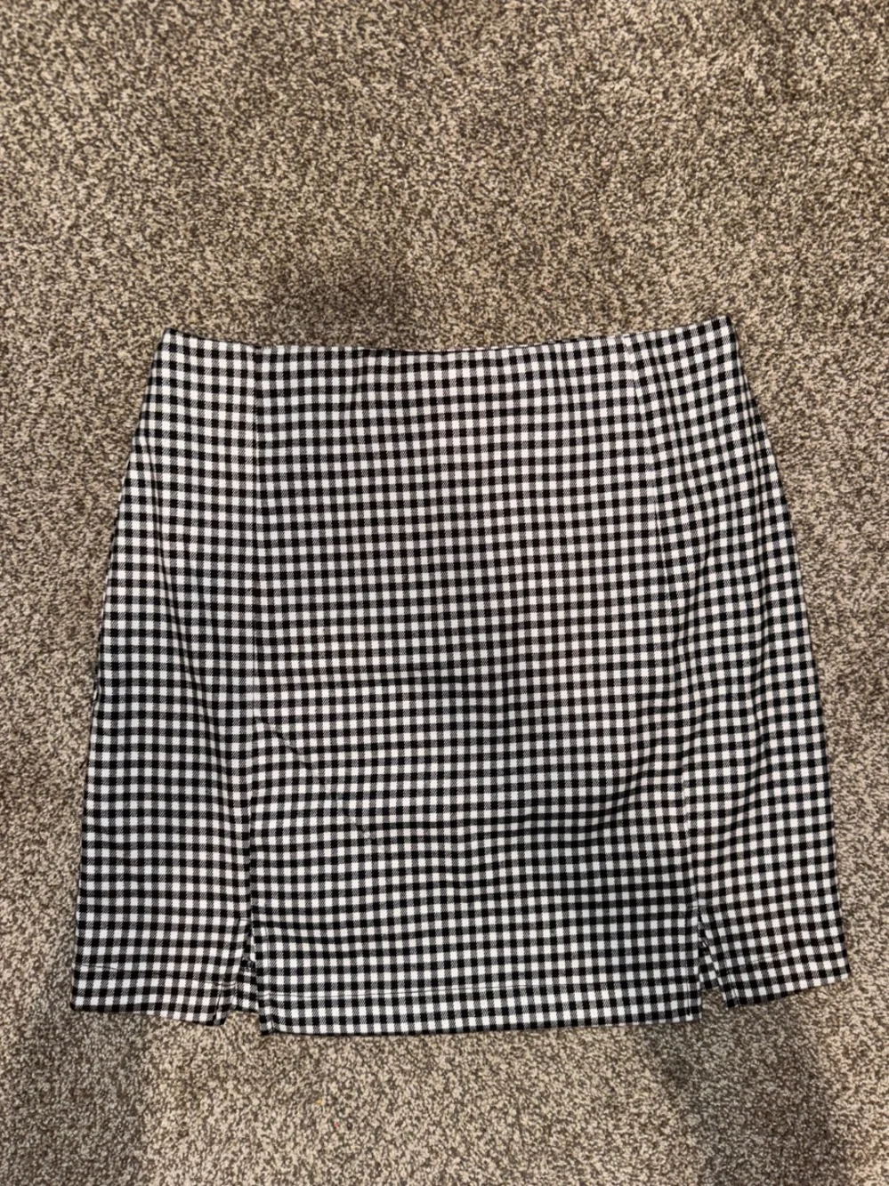 love on a hanger Black and White Gingham Mini Skirt